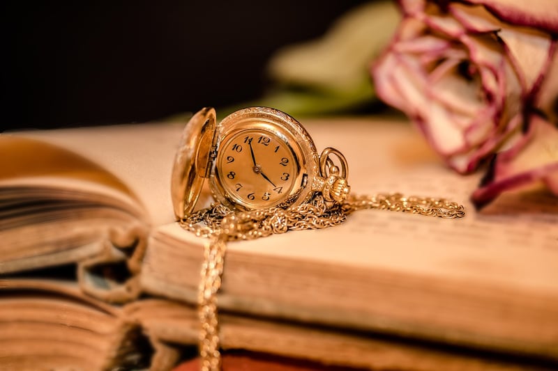 Hourglass in hand